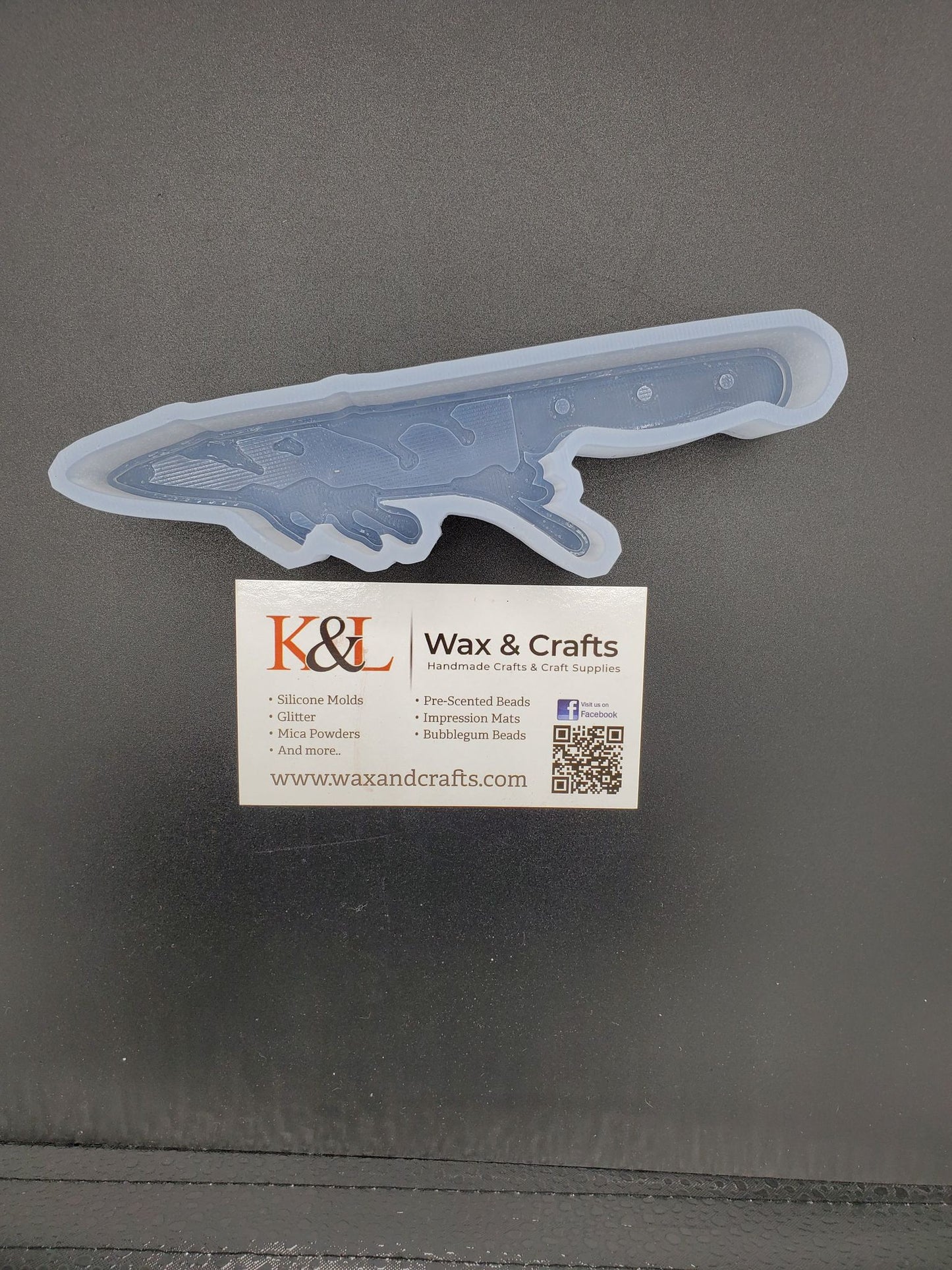 Bloody Knife Freshie Mold