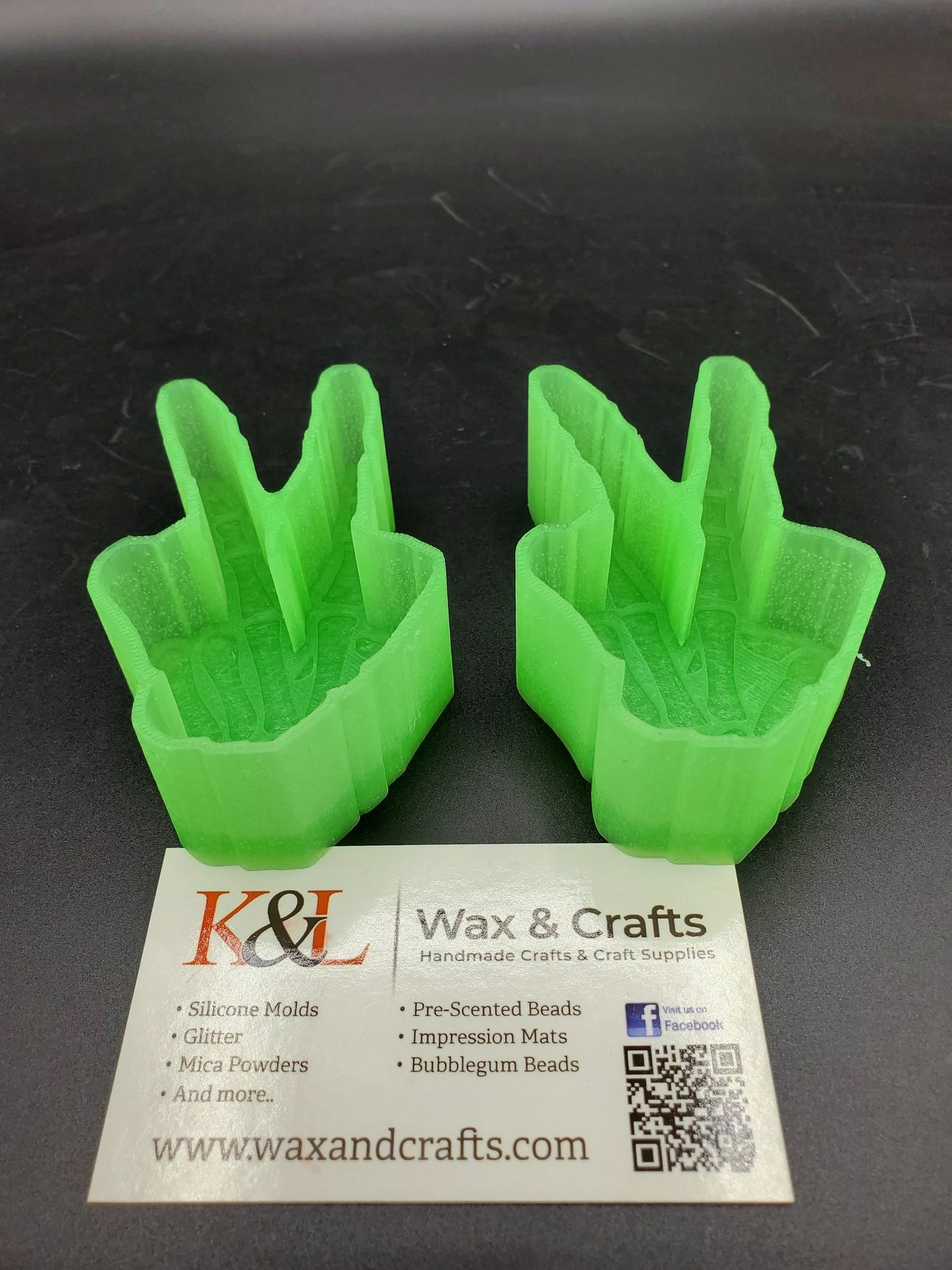 Skeleton Peace/Deuces Hand Vent Clip Freshie Molds