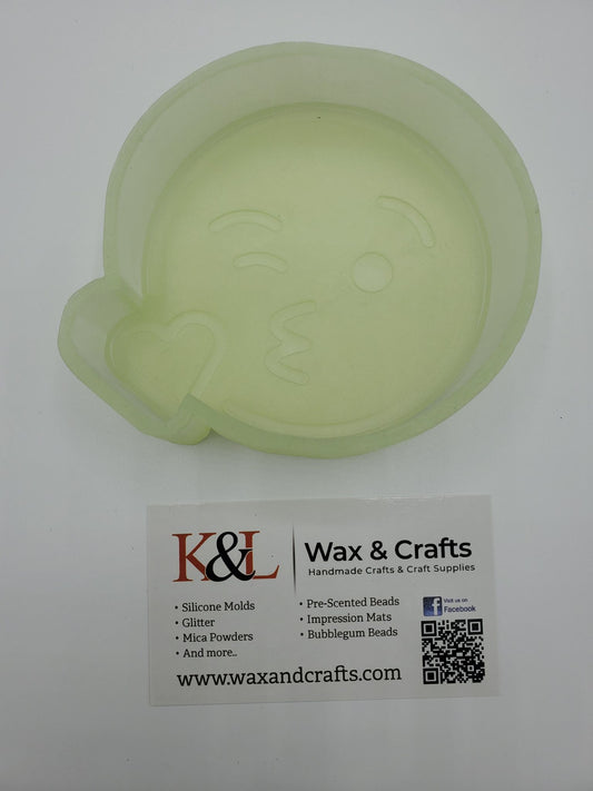 Kissy Face Emoji Freshie Mold